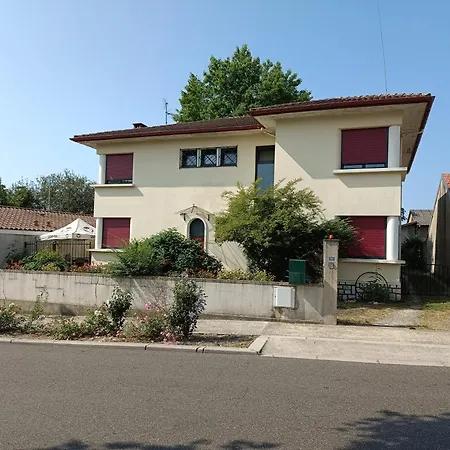 La Maison De L'Usine *